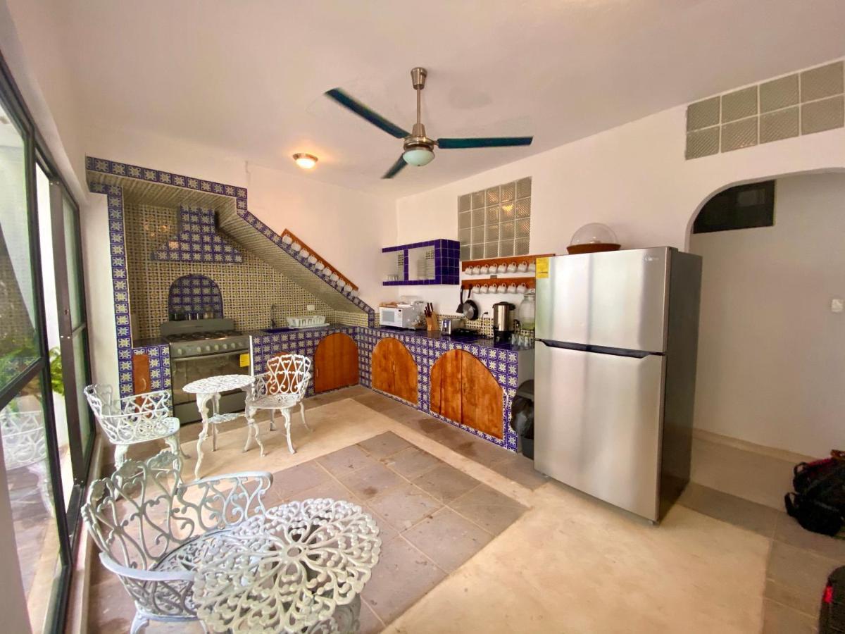Mio Cancun Hotel Boutique Zewnętrze zdjęcie A typical kitchen in a Mexican home